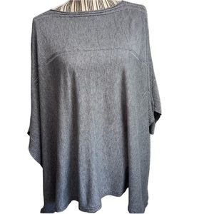 Sisters brand luxurious lightweight sweater poncho feels like cashmere One Size